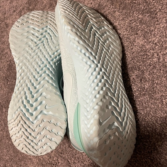 Nike React Flyknit men’s size 8 - Picture 2 of 5